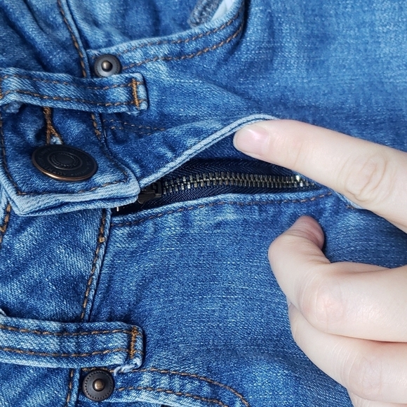 SO Juniors' High Rise Destructed Skinny Jeans 1 - Picture 7 of 12